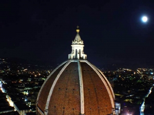 Duomo Moon